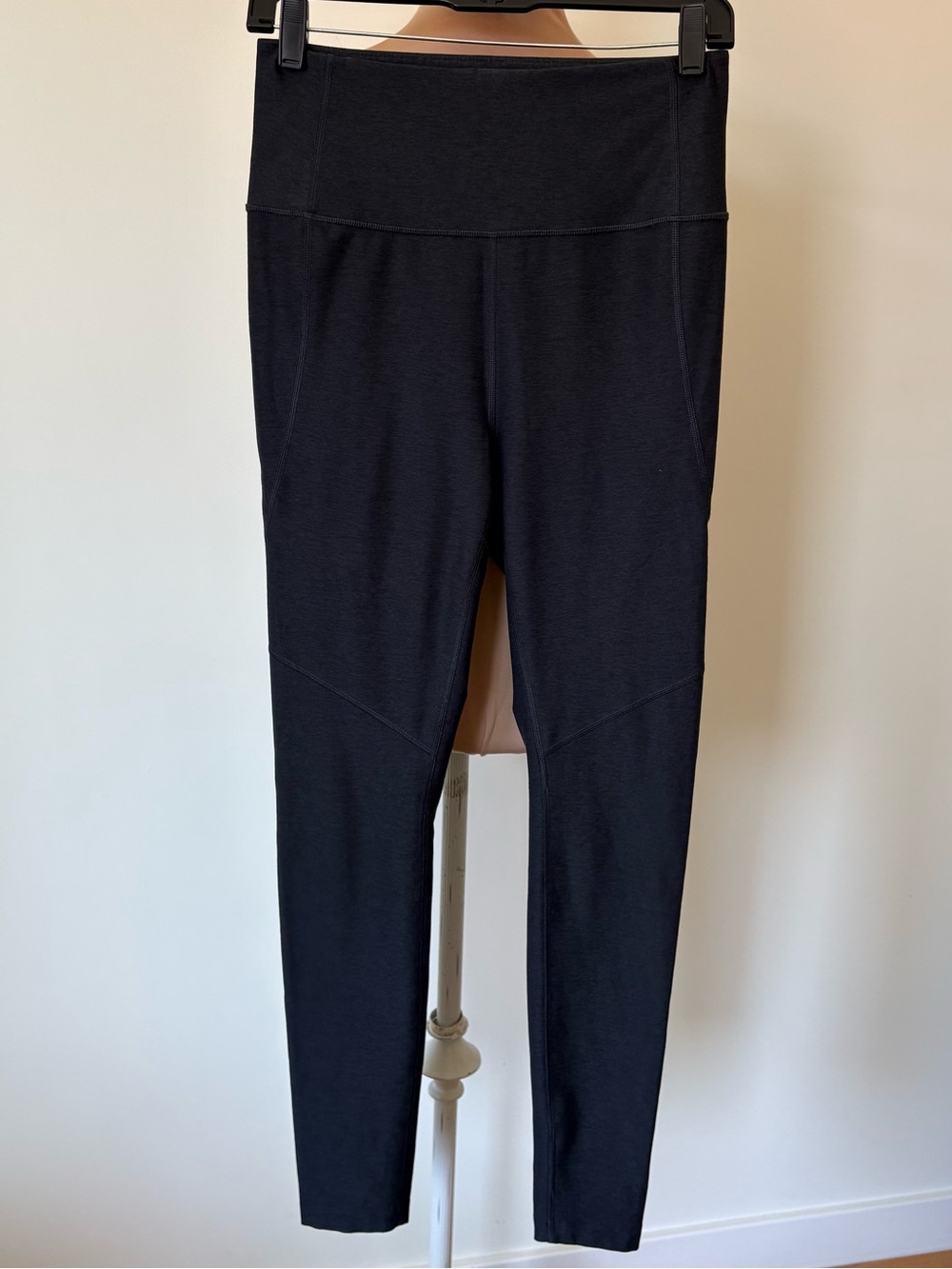 Outdoor Voices Yoga Athletic Full Length  High Rise Dark Grey Leggings EUC Sz M